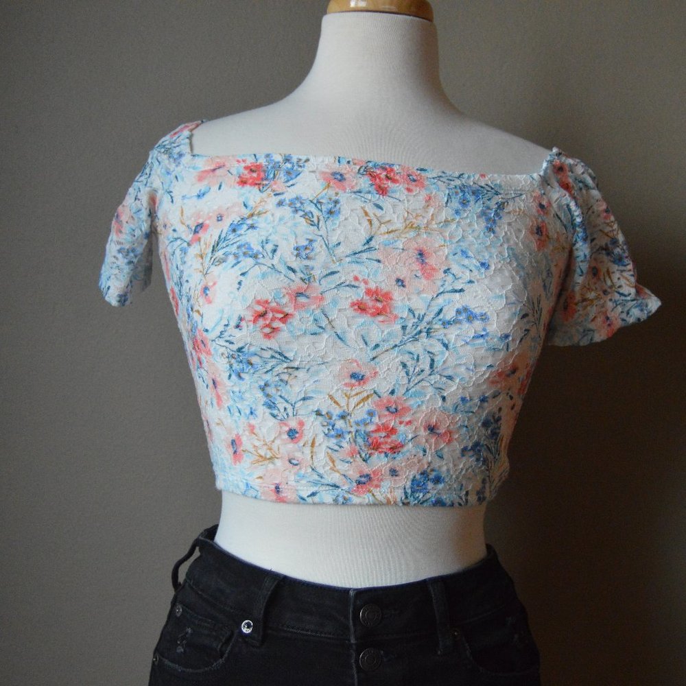 Hollister Cropped Off-the-Shoulder Top
